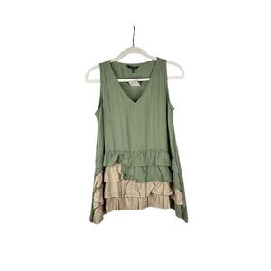 NWT Yak & Yeti Ruffled V-neck Tank Top Small